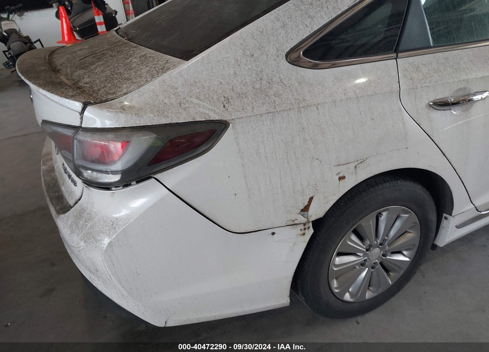 2017 HYUNDAI SONATA HYBRID SE VIN: KMHE24L10HA043458