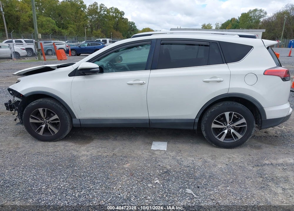 2016 TOYOTA RAV4 XLE VIN: 2T3WFREV0GW274659