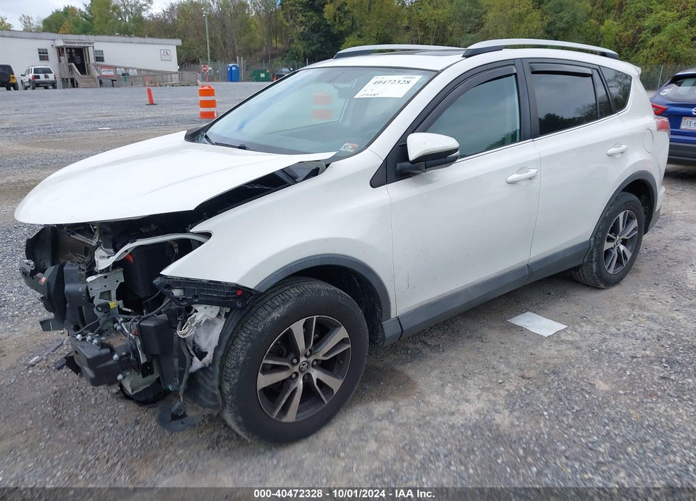 2016 TOYOTA RAV4 XLE VIN: 2T3WFREV0GW274659