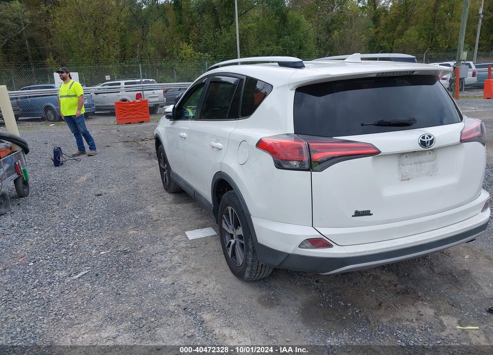 2016 TOYOTA RAV4 XLE VIN: 2T3WFREV0GW274659