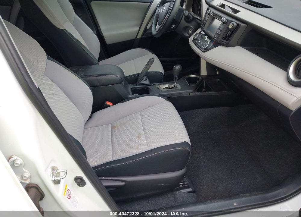 2016 TOYOTA RAV4 XLE VIN: 2T3WFREV0GW274659