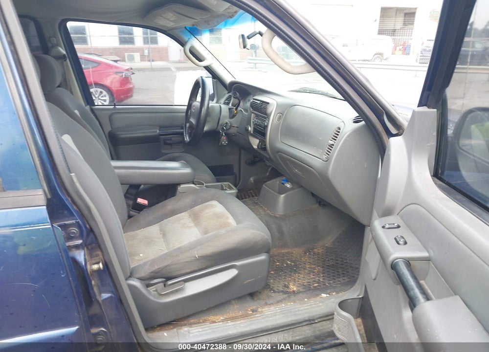 2005 FORD EXPLORER SPORT TRAC ADRENALIN/XLS/XLT VIN: 1FMZU67K05UA00842