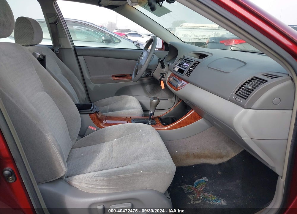 2002 TOYOTA CAMRY XLE VIN: JTDBE32K920071890