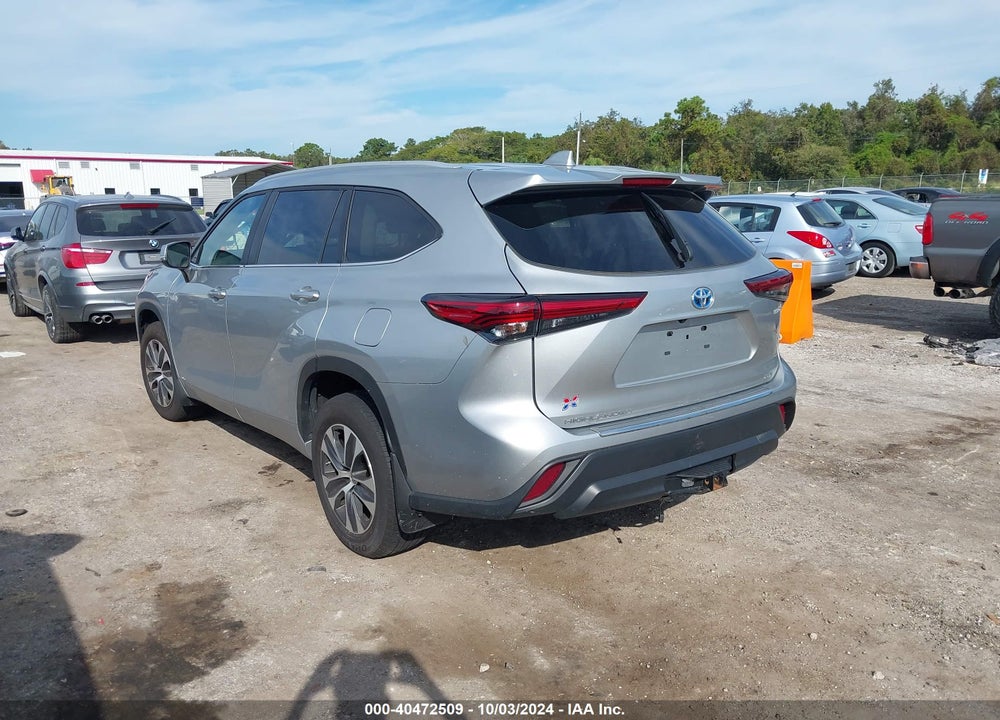 2023 TOYOTA HIGHLANDER HYBRID XLE VIN: 5TDKBRCH1PS585574