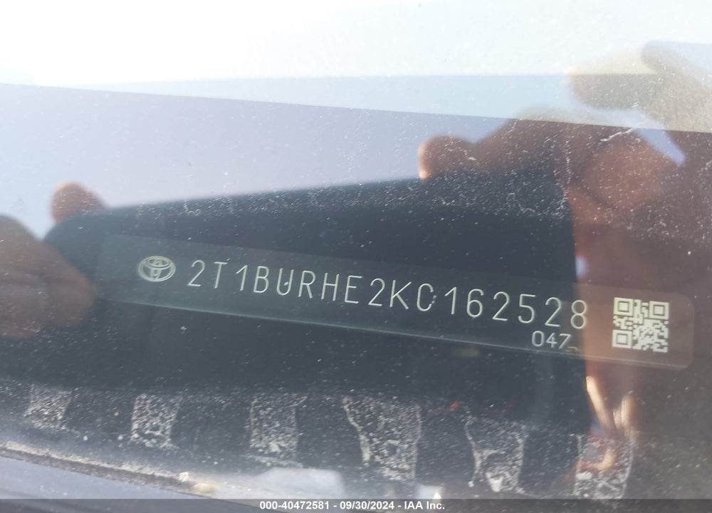 2019 TOYOTA COROLLA LE VIN: 2T1BURHE2KC162528