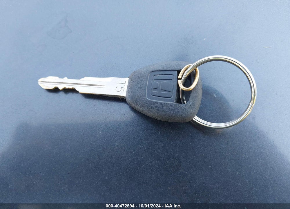 2002 HONDA CIVIC LX VIN: 1HGEM22522L047550
