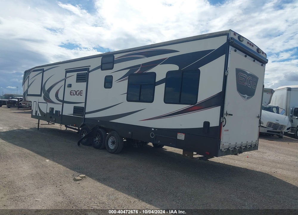 2016 HEARTLAND EDGE M-397 VIN: 5SFCG4433GE302770