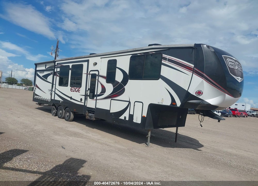 2016 HEARTLAND EDGE M-397 VIN: 5SFCG4433GE302770