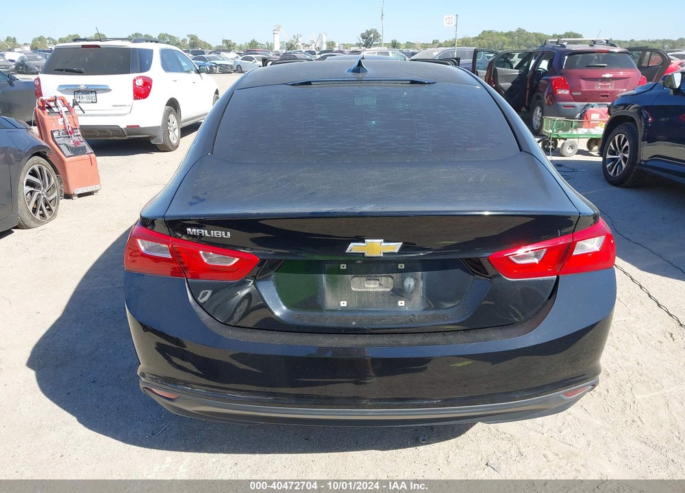 2018 CHEVROLET MALIBU LT VIN: 1G1ZD5ST1JF113057