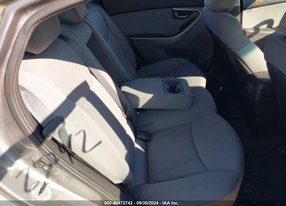 2012 HYUNDAI ELANTRA GLS VIN: 5NPDH4AE8CH146584