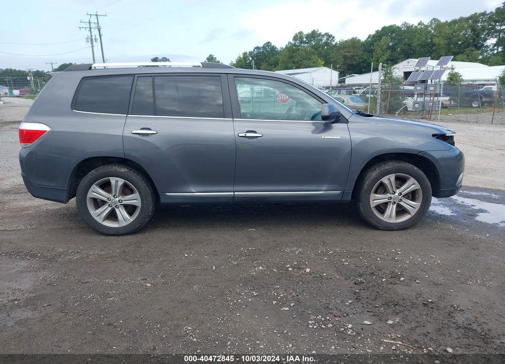 2011 TOYOTA HIGHLANDER LIMITED V6 VIN: 5TDDK3EH0BS068245