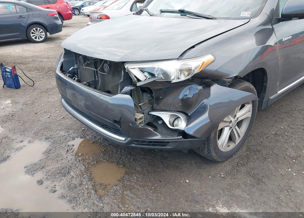 2011 TOYOTA HIGHLANDER LIMITED V6 VIN: 5TDDK3EH0BS068245