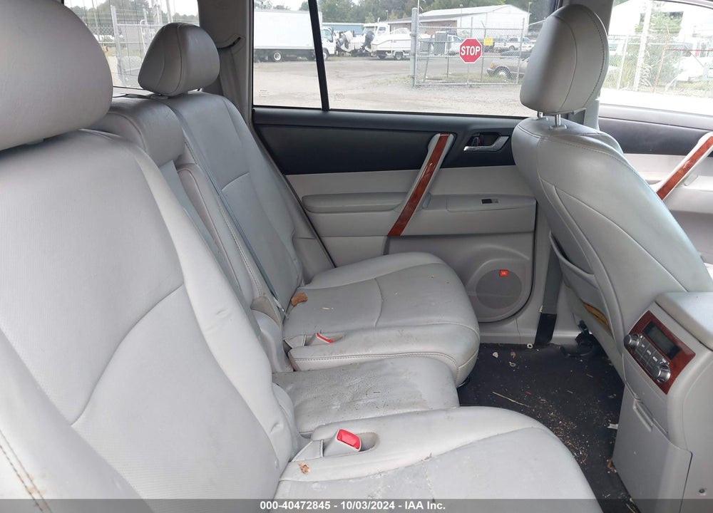 2011 TOYOTA HIGHLANDER LIMITED V6 VIN: 5TDDK3EH0BS068245