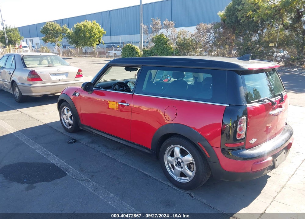 2011 MINI COOPER CLUBMAN VIN: WMWZF3C57BT188271