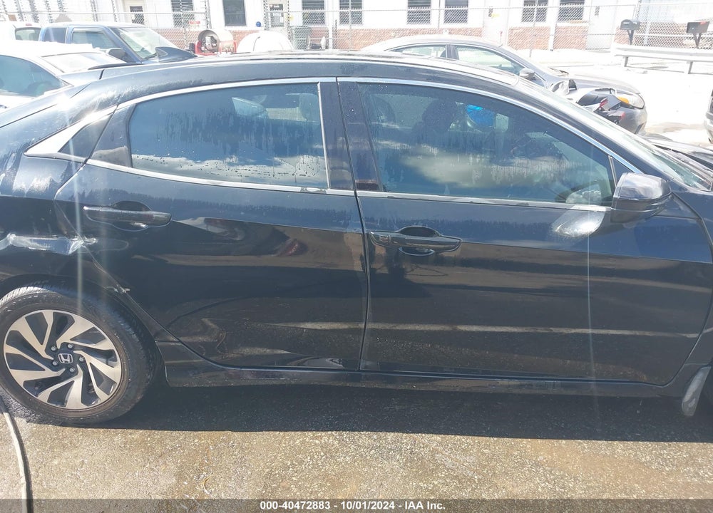 2018 HONDA CIVIC LX VIN: SHHFK7H2XJU208651