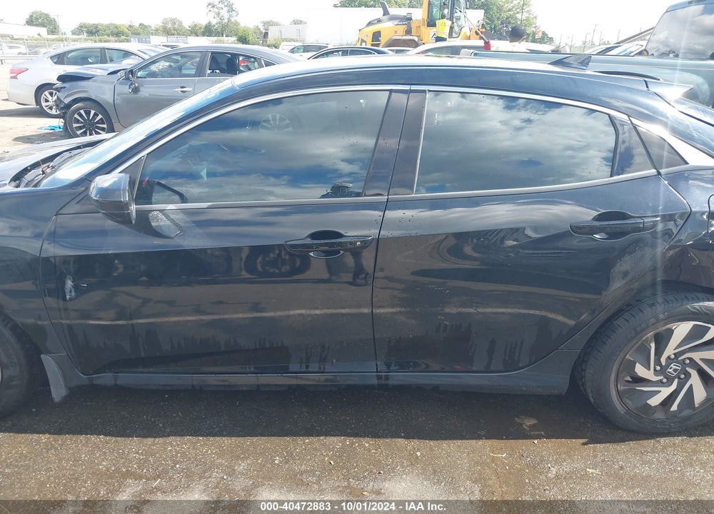 2018 HONDA CIVIC LX VIN: SHHFK7H2XJU208651