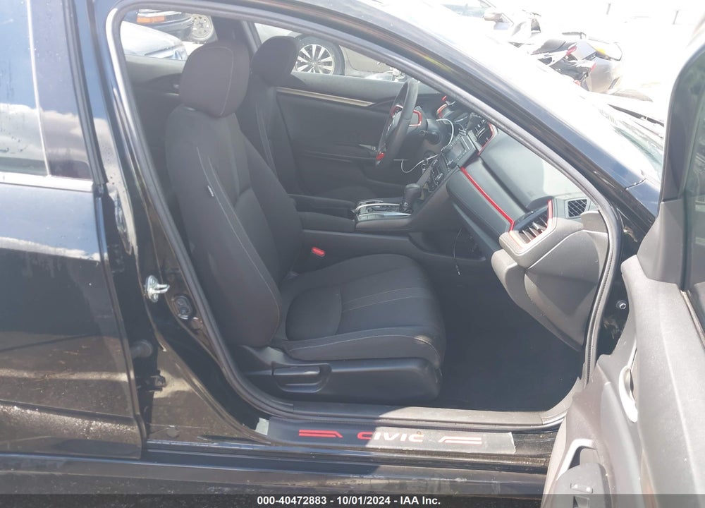 2018 HONDA CIVIC LX VIN: SHHFK7H2XJU208651