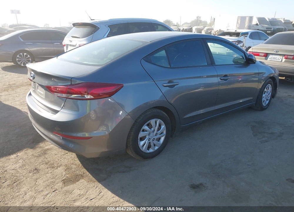 2018 HYUNDAI ELANTRA SE VIN: 5NPD74LF0JH303742