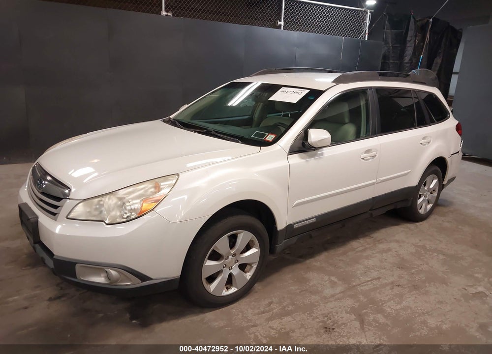 2011 SUBARU OUTBACK 2.5I PREMIUM VIN: 4S4BRBCC6B3382452