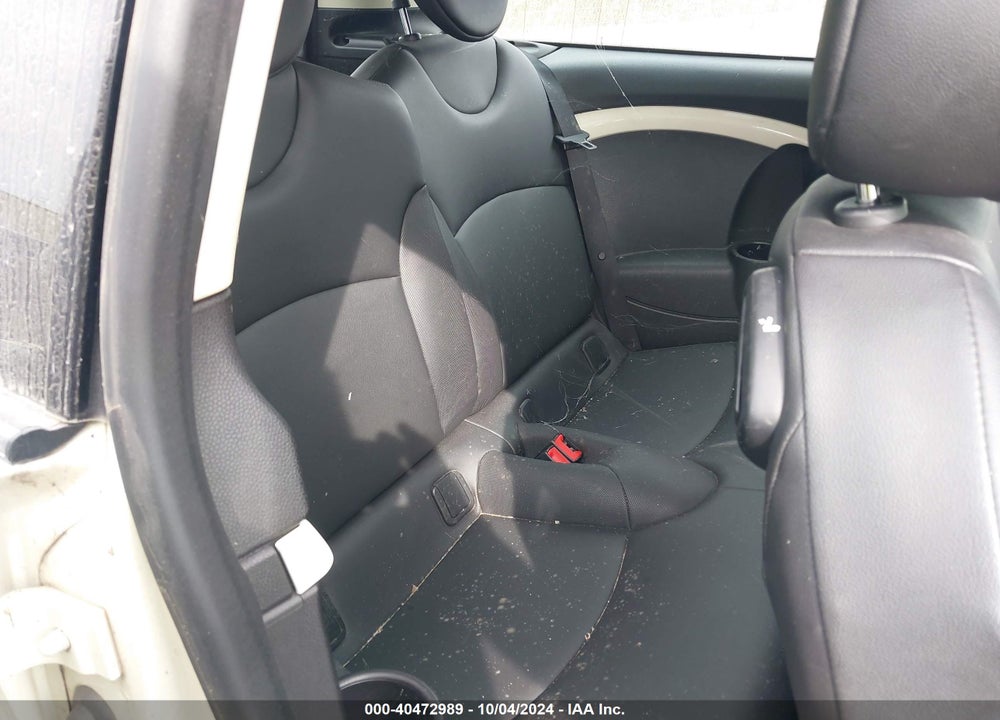 2013 MINI CLUBMAN COOPER VIN: WMWZF3C55DT490189