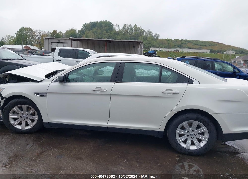 2010 FORD TAURUS SE VIN: 1FAHP2DW1AG151050