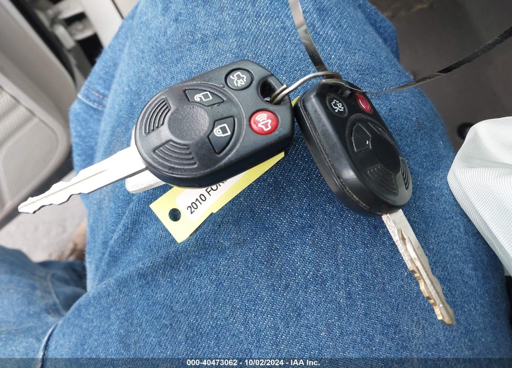 2010 FORD TAURUS SE VIN: 1FAHP2DW1AG151050