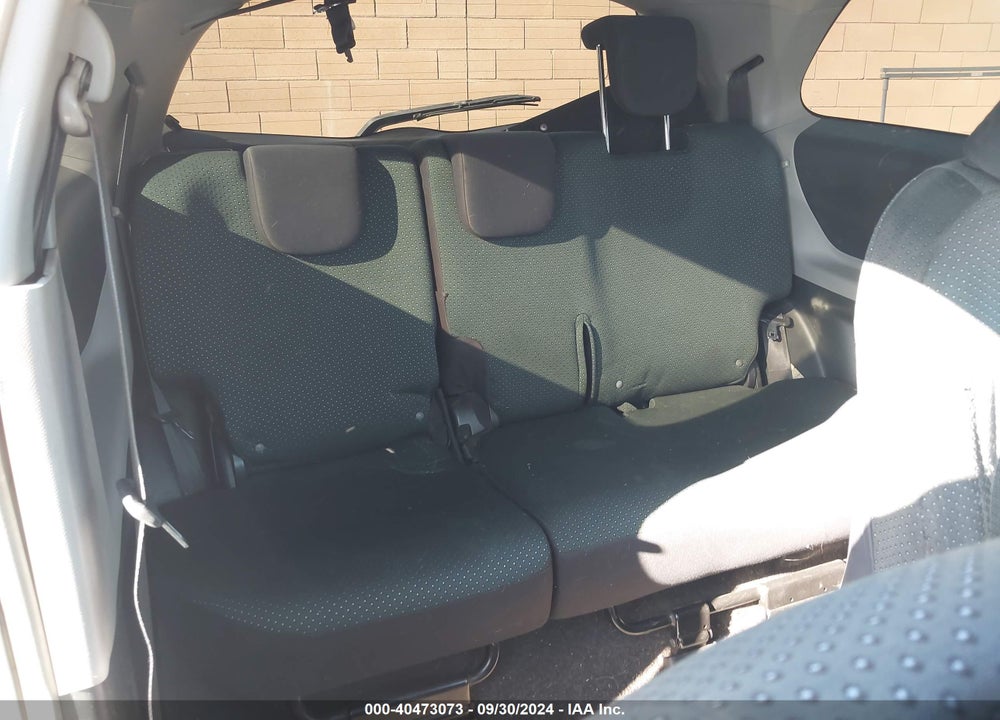2008 TOYOTA YARIS VIN: JTDJT923085199895