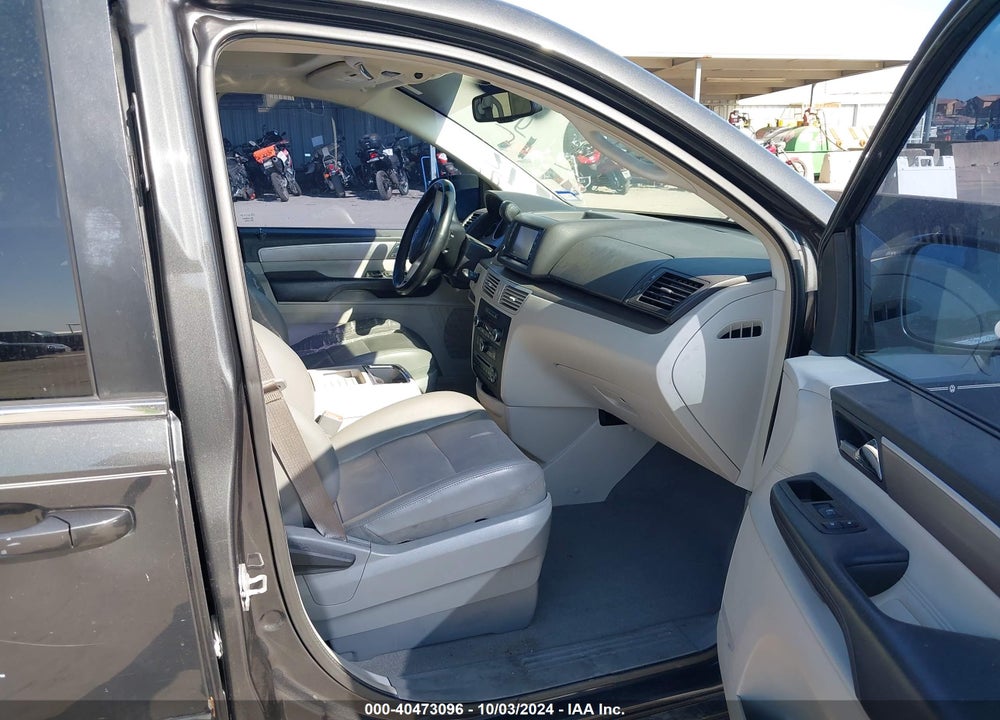 2012 VOLKSWAGEN ROUTAN SEL VIN: 2C4RVACGXCR355937