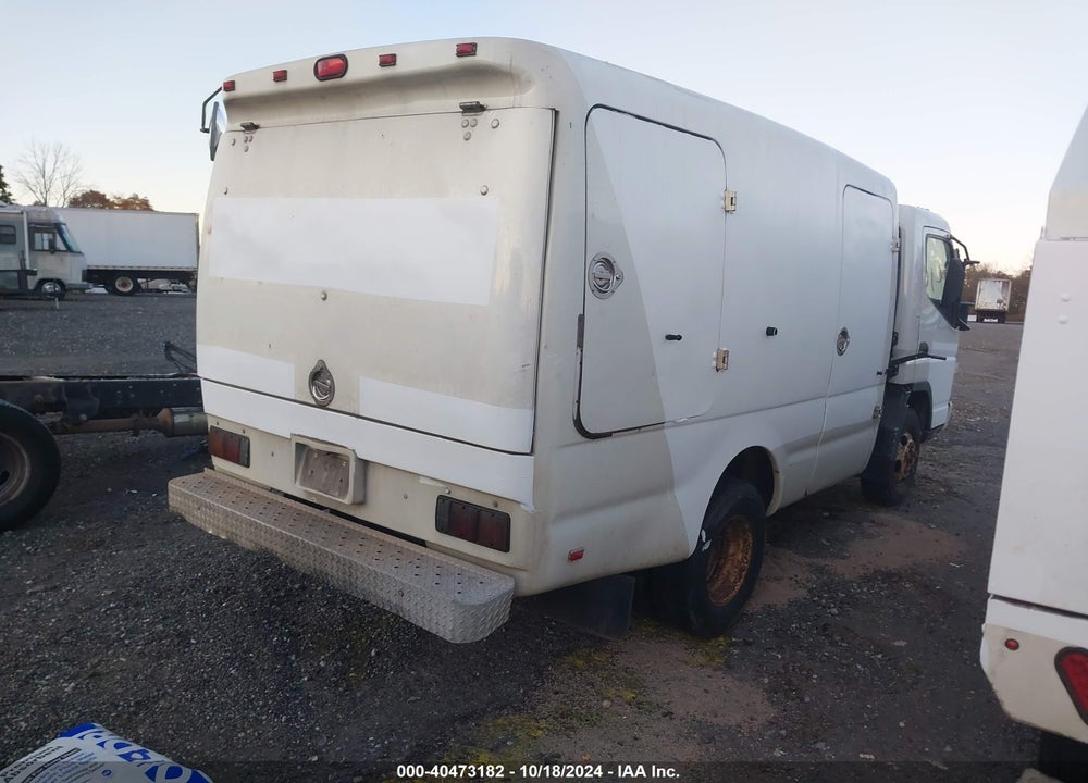 2007 STERLING TRUCK MITSUBISHI CHASSIS COE 40 VIN: JLSBBD1S27K017674
