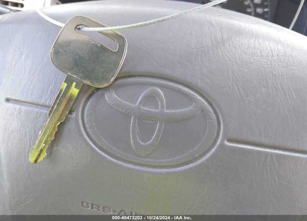 1999 TOYOTA COROLLA VIN: 1NXBR12EXXZ265665