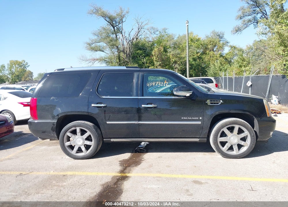 2008 CADILLAC ESCALADE STANDARD VIN: 1GYFK638X8R189847