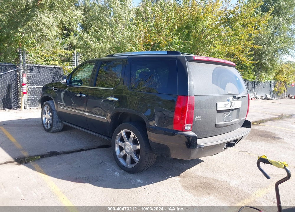 2008 CADILLAC ESCALADE STANDARD VIN: 1GYFK638X8R189847