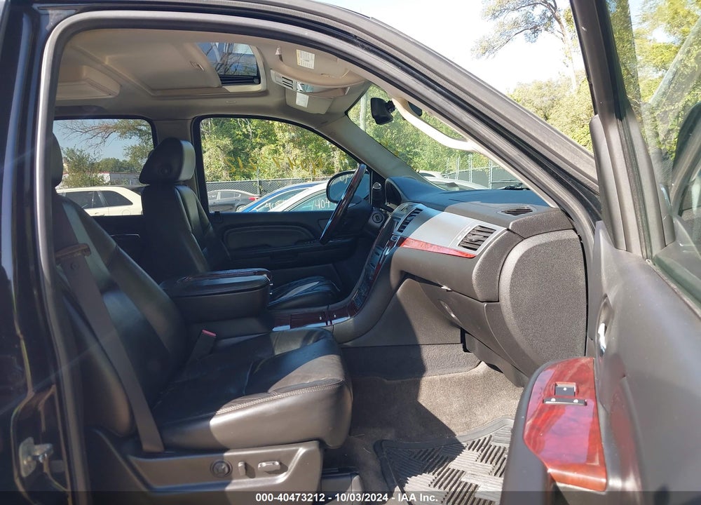 2008 CADILLAC ESCALADE STANDARD VIN: 1GYFK638X8R189847
