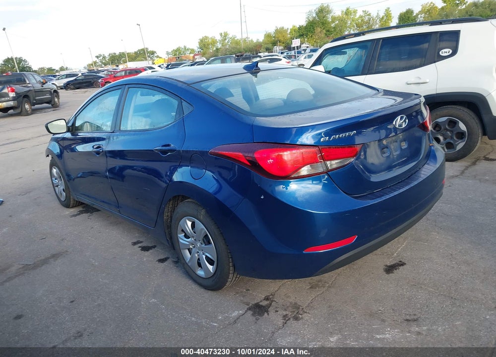 2016 HYUNDAI ELANTRA SE VIN: 5NPDH4AE2GH668925