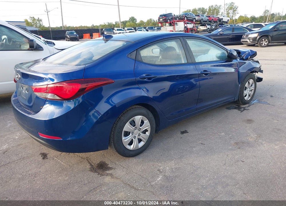 2016 HYUNDAI ELANTRA SE VIN: 5NPDH4AE2GH668925