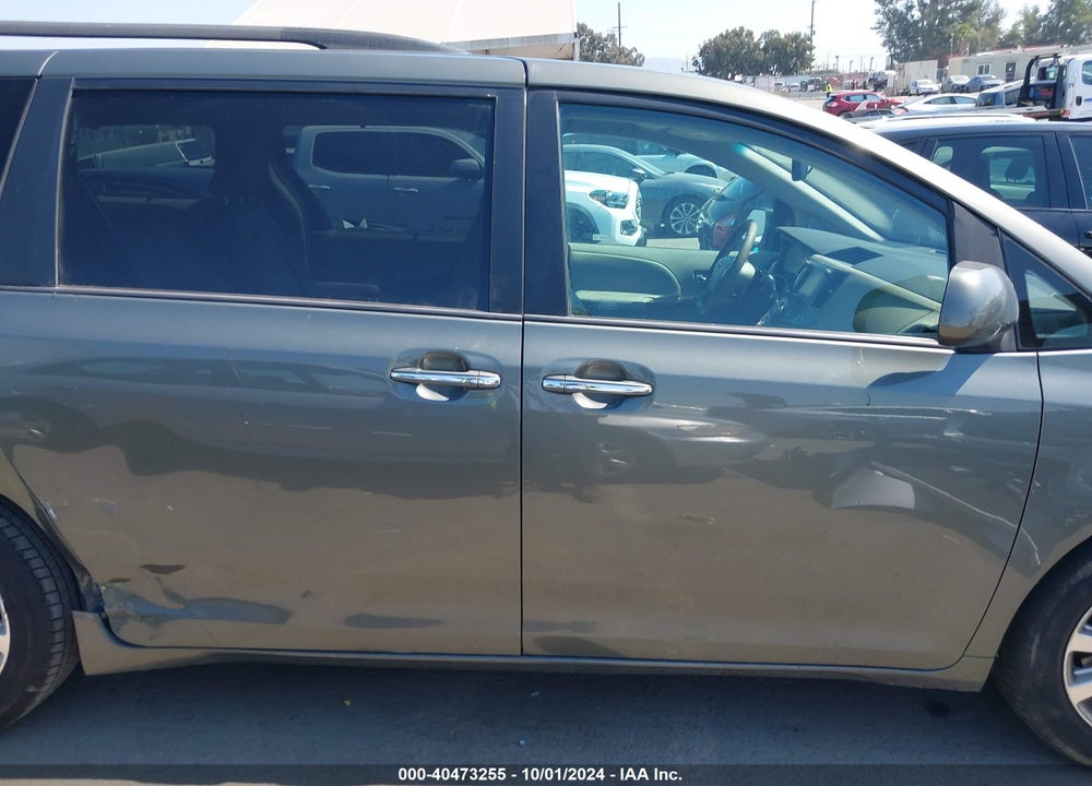 2011 TOYOTA SIENNA XLE LIMITED VIN: 5TDDK3DC2BS016119