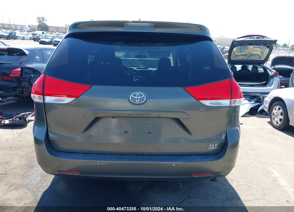 2011 TOYOTA SIENNA XLE LIMITED VIN: 5TDDK3DC2BS016119