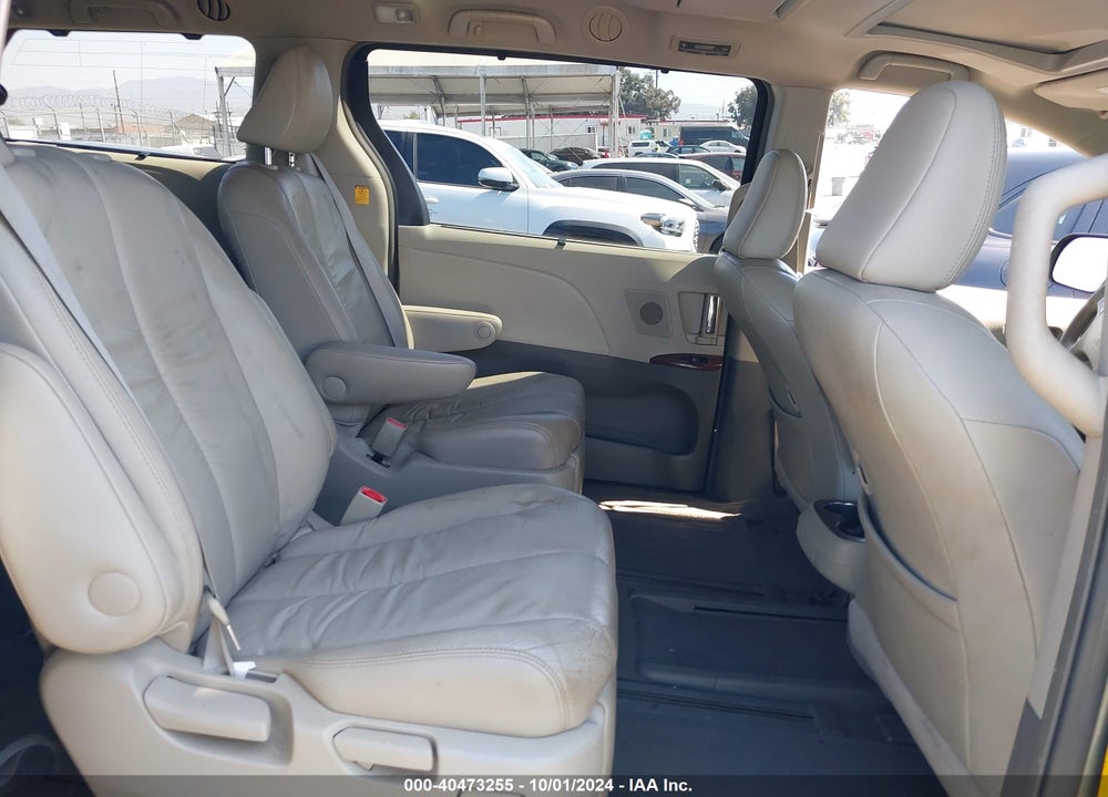 2011 TOYOTA SIENNA XLE LIMITED VIN: 5TDDK3DC2BS016119