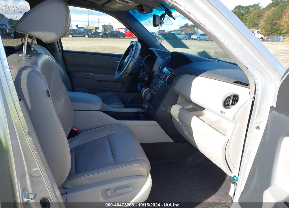 2013 HONDA PILOT EX-L VIN: 5FNYF4H68DB042182