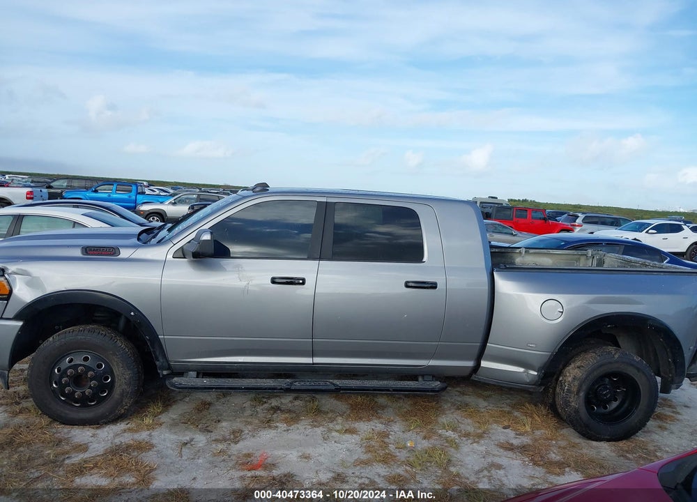 2022 RAM 3500 LAIE  4X4 6'4 BOX VIN: 3C63RRML4NG359437