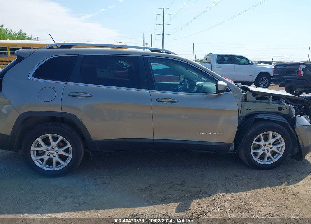 2017 JEEP CHEROKEE LATITUDE FWD VIN: 1C4PJLCB3HW650086