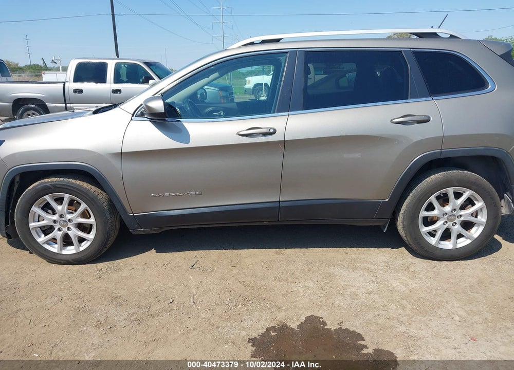 2017 JEEP CHEROKEE LATITUDE FWD VIN: 1C4PJLCB3HW650086