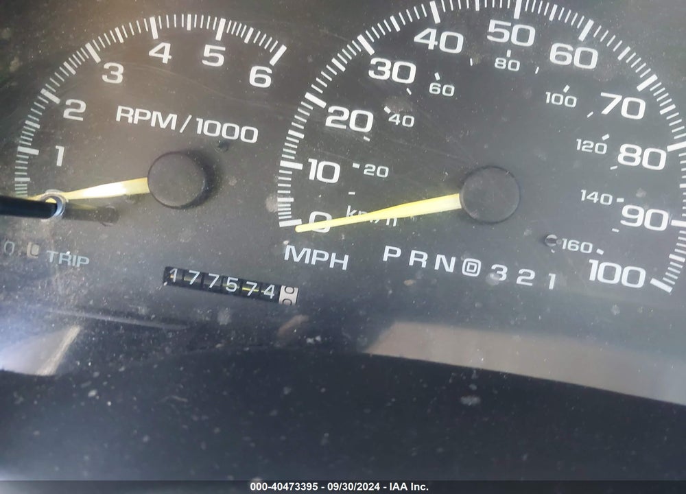 1999 CHEVROLET TAHOE LS VIN: 1GNEC13R5XJ518422