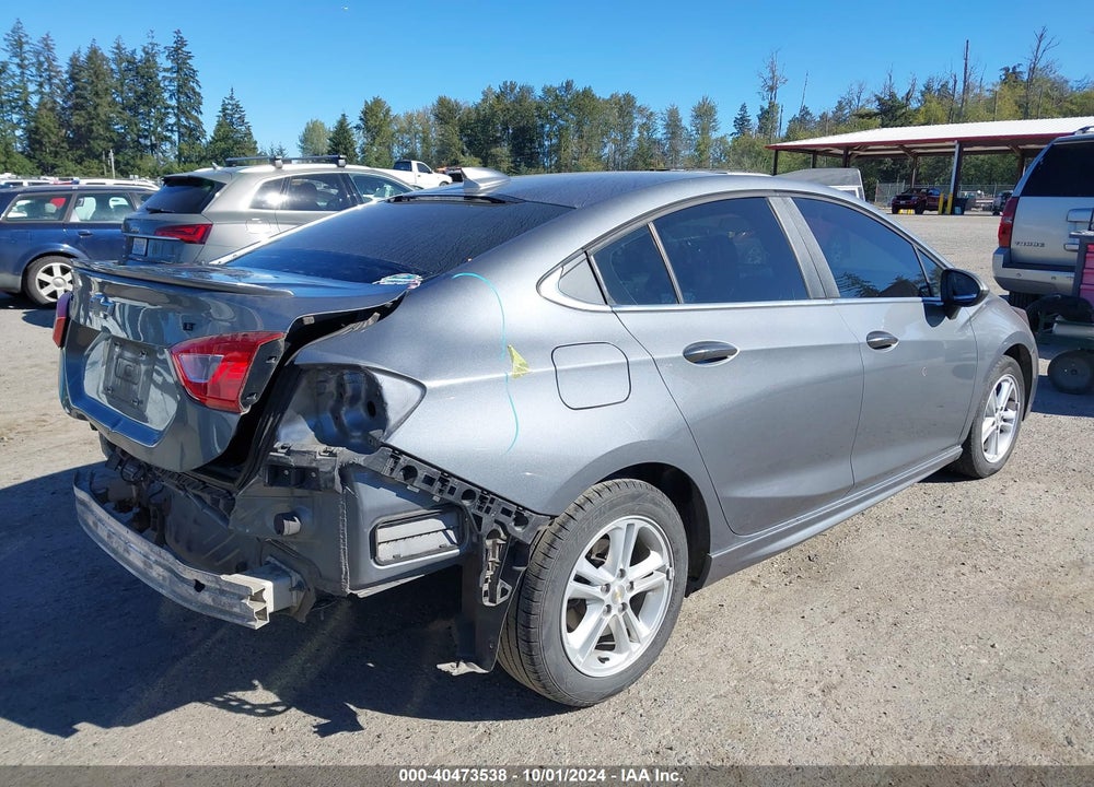 2018 CHEVROLET CRUZE LT AUTO VIN: 1G1BE5SM8J7207440