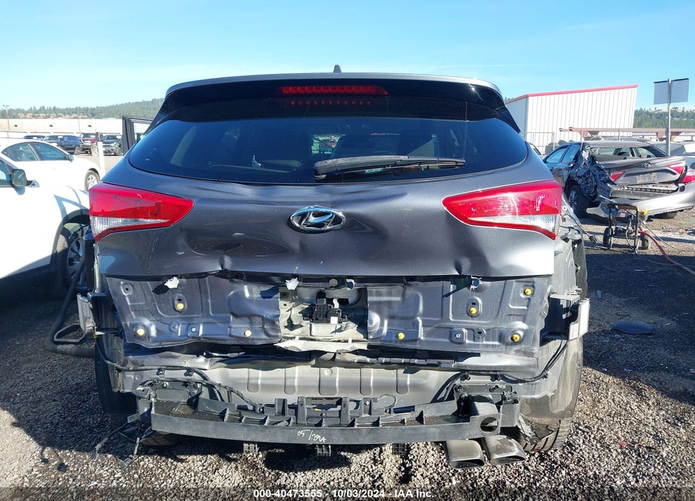 2018 HYUNDAI TUCSON SPORT VIN: KM8J3CAL7JU775648