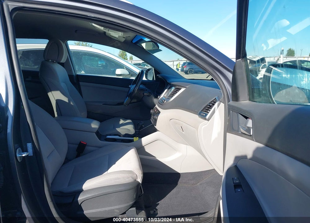 2018 HYUNDAI TUCSON SPORT VIN: KM8J3CAL7JU775648