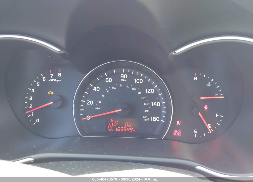 2015 KIA SORENTO LX VIN: 5XYKT3A64FG605176