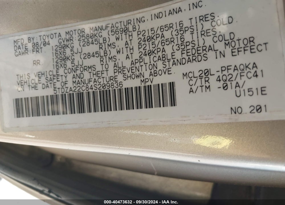 2004 TOYOTA SIENNA XLE VIN: 5TDZA22C84S209836
