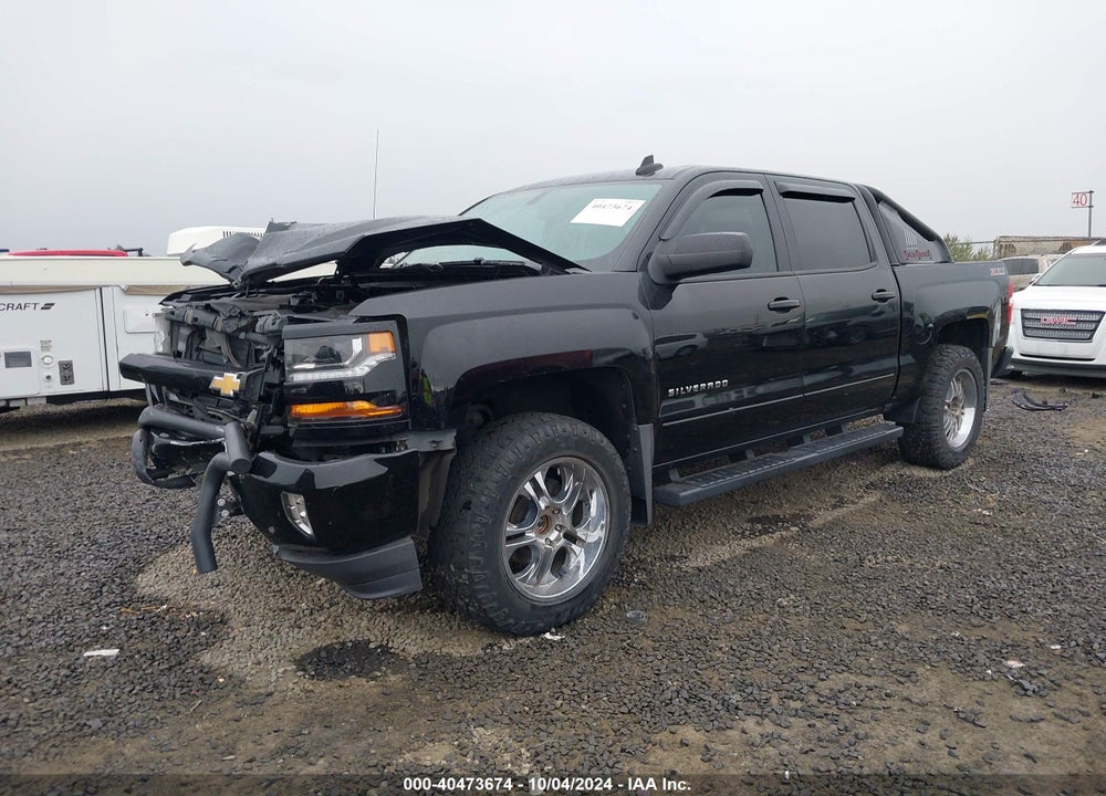 2017 CHEVROLET SILVERADO 1500 2LT VIN: 3GCUKREC9HG238388