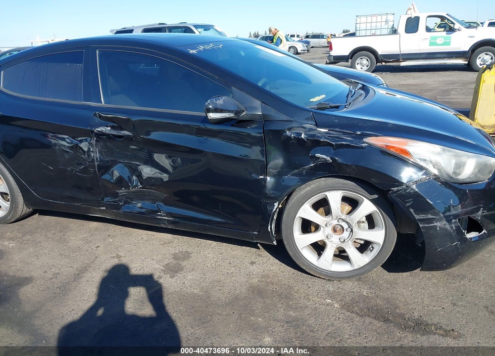 2013 HYUNDAI ELANTRA LIMITED VIN: KMHDH4AE0DU888447